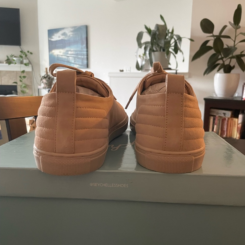 Renew Sneaker - Picture 5 of 5